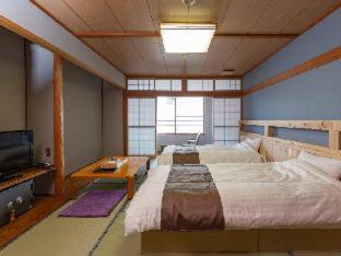 Nihommatsu Hotel | Experience Comfort at Mt. Inn with Hot Tub & Breakfast