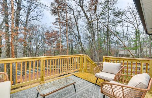 Mount Jackson House | Relaxing Mt Jackson Home with Hot Tub Near Bryce Resort