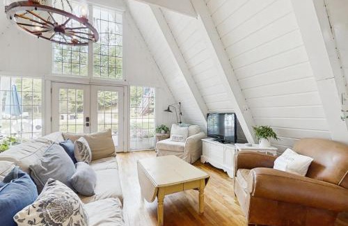 Charlevoix House | Pet-Friendly Mt McSauba A Frame Cottage - Guest Rated 10/10