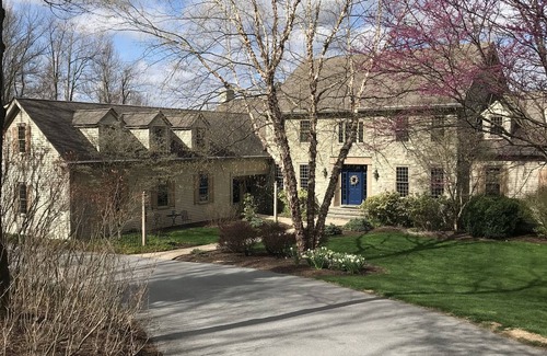 Fleming House | Mt. Nittany Hideaway: Guest Rated 10/10 with Pool & Breakfast