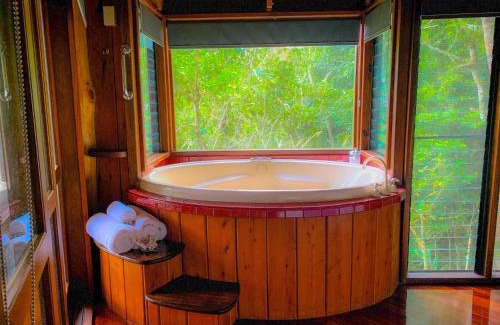 Peeramon Cabin | Discover Mt Quincan Crater Retreat: 5-Star Getaway with Hot Tub