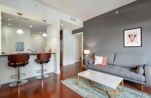 Mount Vernon Triangle Apartment | Inviting Mt Vernon 1BR with Pool, Gym & Rooftop Views