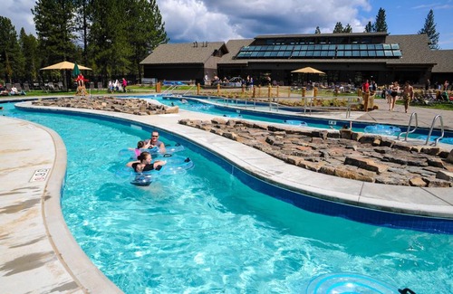 Overlook Park Hotel | Comfortable Mt View 7: Experience Sunriver's Pool & Hot Tub