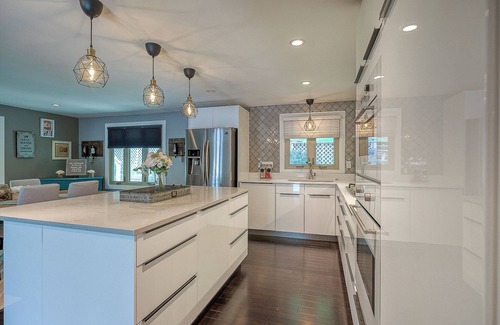 Mount Washington House | Mt Washington Oasis: Minutes from Stadiums with Hot Tub