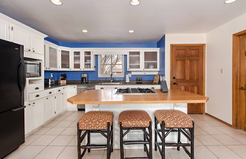 Carbondale House | Charming Mtn Home with Pond & Mt. Sopris Views, Near Aspen
