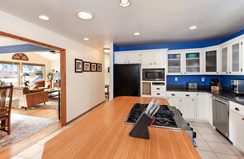 Carbondale House | Charming Mtn Home with Pond & Mt. Sopris Views, Near Aspen