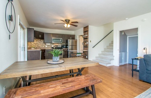Madison House | Charming Mtn Top Home with Lake Views & Speakeasy Access