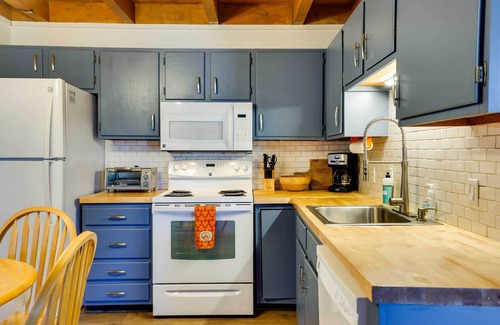 Wildernest Condo | Cozy Silverthorne Condo with Pool & Game Room Awaits You