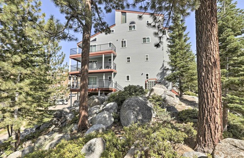 Tahoe Village Apartment | Unforgettable Lake Tahoe Escape at Heavenly Daze Chalet
