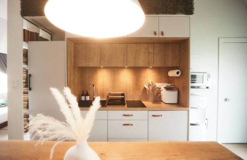 Hobart Apartment | Enchanting Mtn View Dome with Heated Plunge Pool & Spa