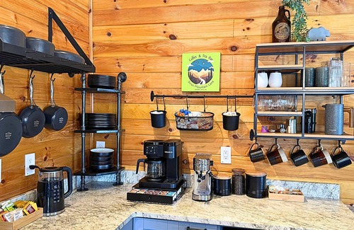 Morganton Cabin | Pet-Friendly Sirius Mtn Ln Cabin with Coffee Bar & Fire Pit