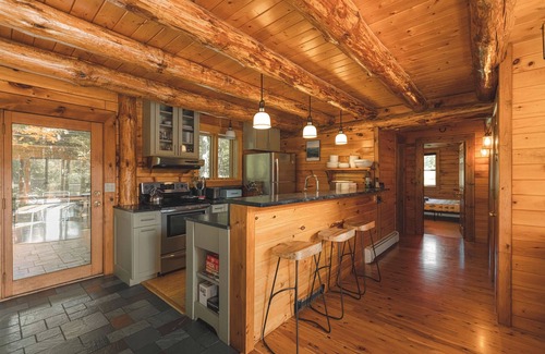 West Kill Cabin | Mtn Views Firepit 5 Min to Hiking + Brewery