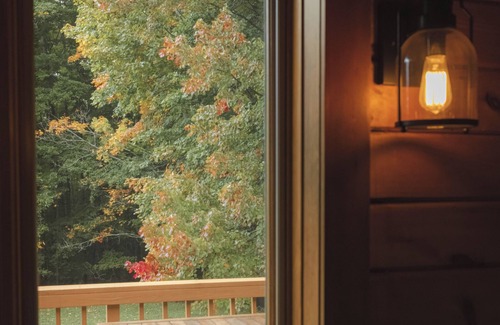 West Kill Cabin | Mtn Views Firepit 5 Min to Hiking + Brewery