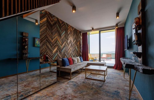 Tsromi Resort | Elegant Mtserlebi Resort: Oceanfront Bliss with Spa & Pool