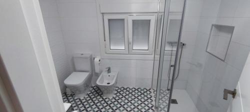 Gondomar Apartment | Exceptional Muíños do Bravo: Family-Friendly Retreat
