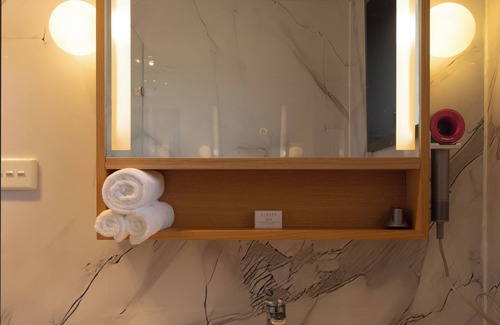 Coonabarabran Hotel | Comfortable Stays at Matthew Flinders Motor Inn with Pool