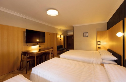 Coonabarabran Hotel | Comfortable Stays at Matthew Flinders Motor Inn with Pool