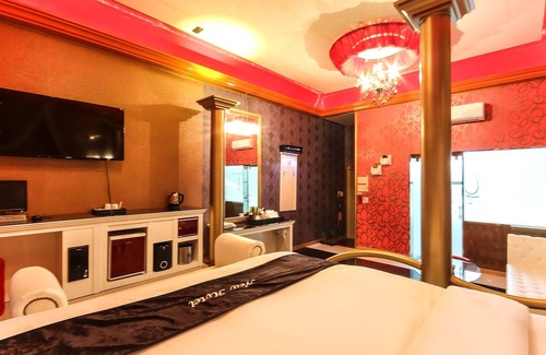 Muan Hotel | Eco-Friendly Muan New Drive In Hotel with Breakfast & Kitchen