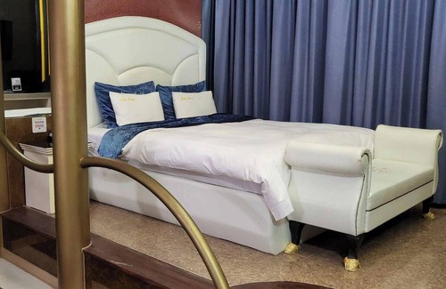 Muan Hotel | Eco-Friendly Muan New Drive In Hotel with Breakfast & Kitchen