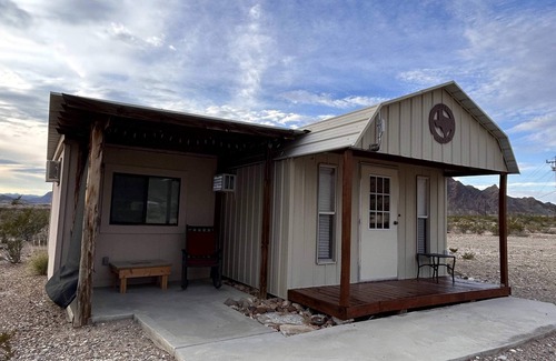 Study Butte-Terlingua House | Explore Mucho Gusto & Casita: Ideal for Families Near BBNP