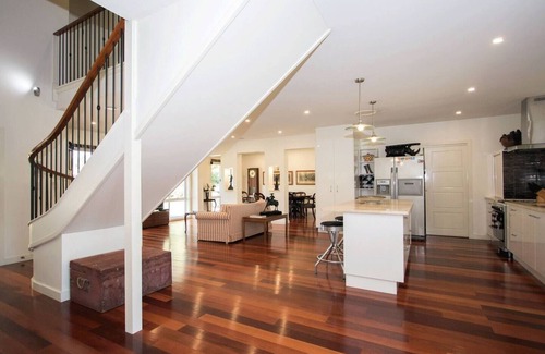 Central Mudgee House | Elegant Mudgee Country Getaway with Pool and Pet-Friendly Options