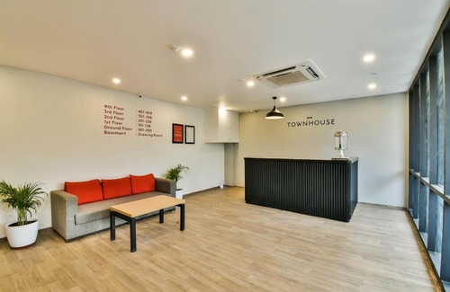 Danapur Hotel | Discover MUDITA By KIRTI: Family-Friendly with Kitchen Access