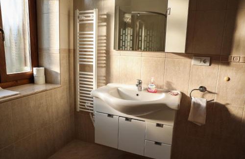 Many Apartment | Top-Rated Muflon Apartman with Hot Tub in Mány