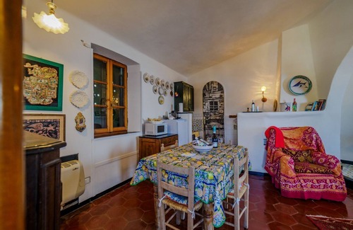 Vernazza Villa | Discover Muin a Ventu Historical Tower with Ocean Views