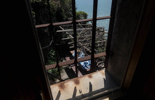 Vernazza Apartment | Explore Muin a Ventu Historical Tower with Pool & Dining