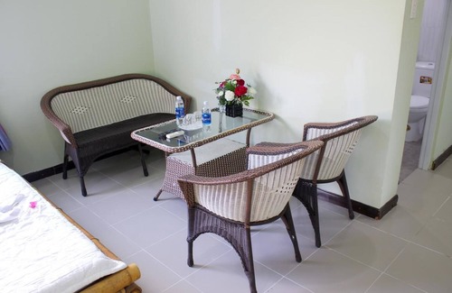 East Ham Tien Beach Hotel | Guest Rated 10/10 at Muine Sunlight Villa with Pool & Dining