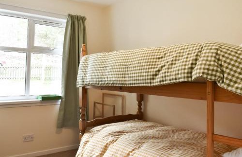 Alford House | Discover Muir Cottage: Family & Pet-Friendly Retreat