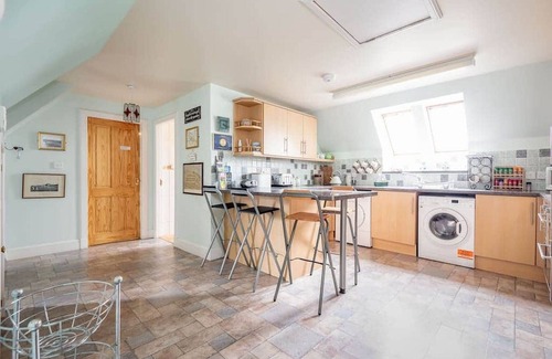 St. Andrews Cottage | Enjoy Muir Park Cottage: 5 Mins from St Andrews & Pet-Friendly