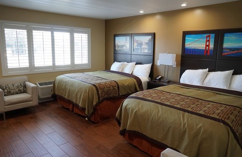 Almonte Hotel | Experience Muir Woods Lodge: Family-Friendly and Cozy