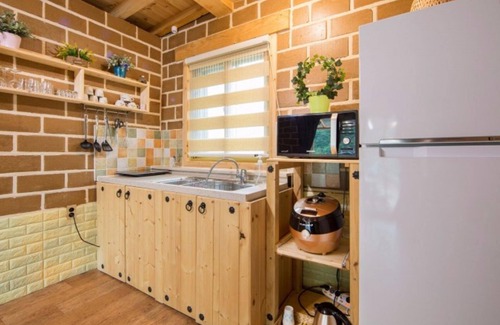 Seolcheon-myeon House | Eco-Friendly Muju Heukjip Jeongwon Pension - 10/10 Rated!