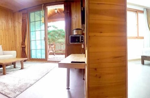 Seolcheon-myeon Hotel | Discover Muju Resortel: Family-Friendly & Accessible Retreat