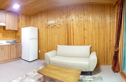 Seolcheon-myeon Hotel | Discover Muju Resortel: Family-Friendly & Accessible Retreat