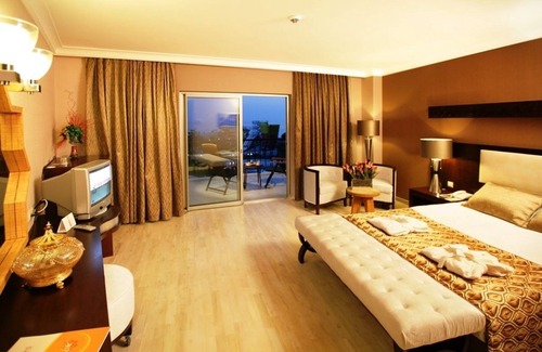Okurcalar Resort | Relax at Mukarnas Spa & Resort: 5-Star Ocean View Bliss