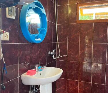 Mukhuri House | Pet and Child Friendly Stay at Nikotolo Guesthouse