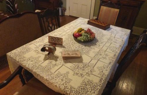 Mulberry Bed & Breakfast | Charming Mulberry Lavender Farm B&B with Family Amenities