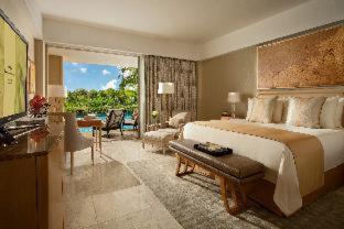 Sawangan Resort | Indulgent Mulia Resort: 5-Star Escape with Fabulous Amenities