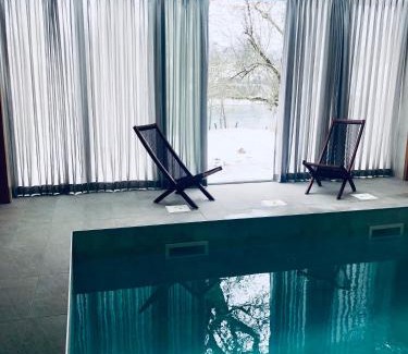 Bosiljevo Cabin | Mulina River Lodge: Family-Friendly Retreat with Ocean Views