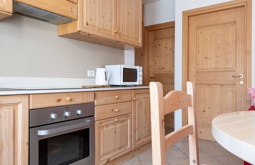 Santa Lucia Apartment | Cozy Mulino 5: One Bedroom Apartment for Family Getaways