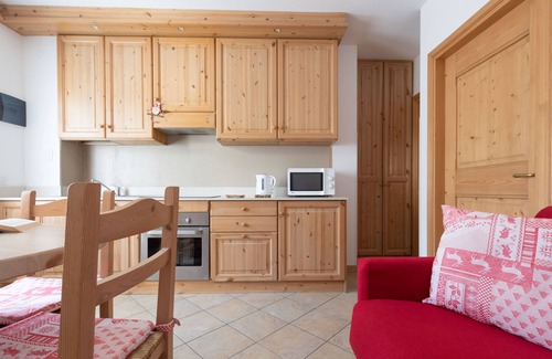 Santa Lucia Apartment | Cozy Mulino 5: One Bedroom Apartment for Family Getaways