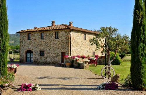 Bucine Villa | Discover Comfort at Mulino della Villa with Pool & Hot Tub