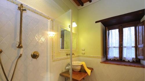 Bucine Villa | Discover Comfort at Mulino della Villa with Pool & Hot Tub