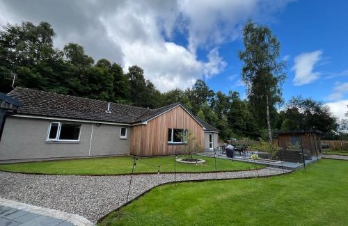 Pitlochry House | Family-Friendly Mullingar: 4-Star Stay with High Ratings