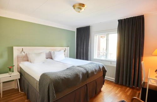 Mullsjo Hotel | Discover Mullsjö Hotell & Konferens with Spa and Ocean Views