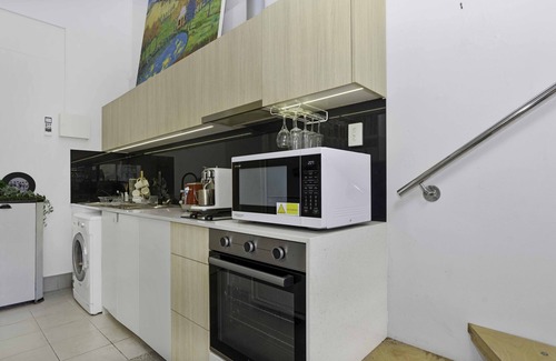 Mullumbimby House | Relax at Mullum Haven 4: Central Location with Family Rooms