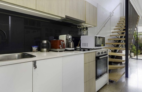 Mullumbimby House | Relax at Mullum Haven 4: Central Location with Family Rooms