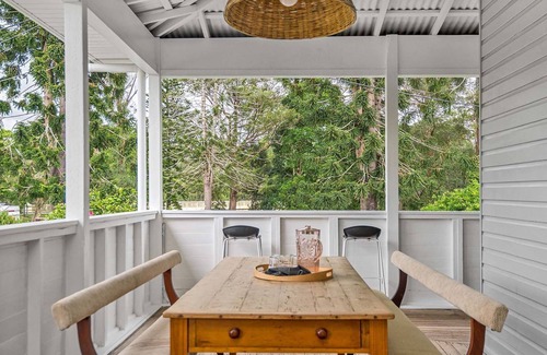 Mullumbimby House | Ideal Getaway at Mullum River House: Pet-Friendly Retreat